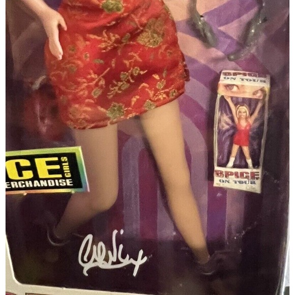 Spice Girl's On Tour Doll 12" Tall Ginger Spice Pop Artist Music Galoob 1998 NIB - Picture 7 of 9